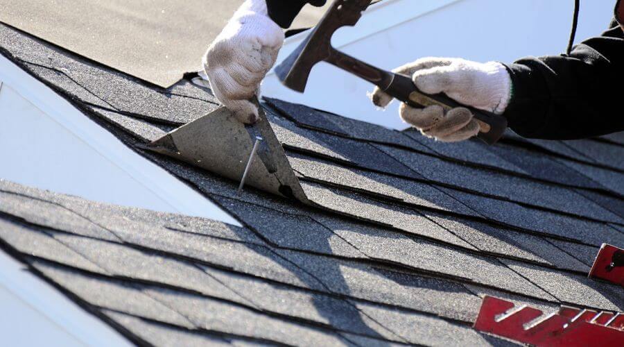 Professional residential roofers in Garden, MI